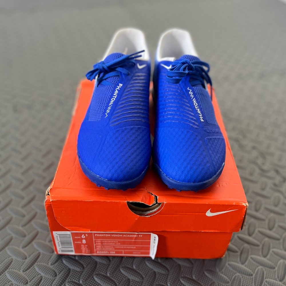 Nike Phantom Venom Academy Turf Soccer Cleats